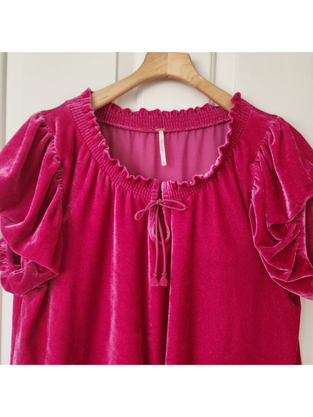 Free People Terese Pink Velvet Crop Puff Sleeve Top Soft Cozy Boho Festival Glam - Picture 3 of 11